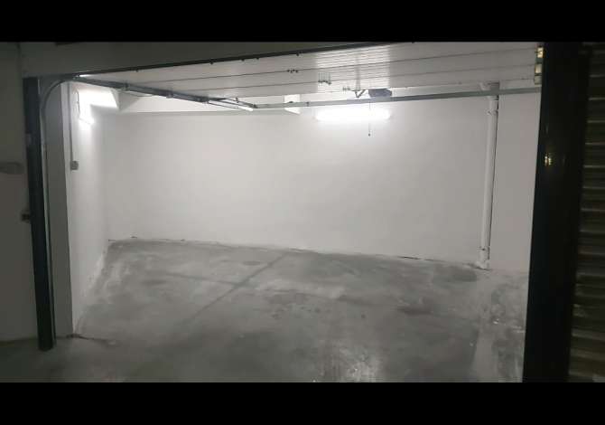 Shitet Garazh ne qender te Tiranes Shitet garazh 24 m², ne qender te tiranes, tek 9 kateshet, mbrapa ambulances qe