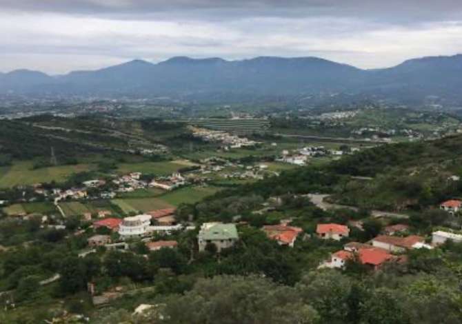 Shitet toke ne Petrele  Shitet toke ne fshatin Stermas -komuna Petrel ,4.6 klm nga Tirana .
1.5 min nga