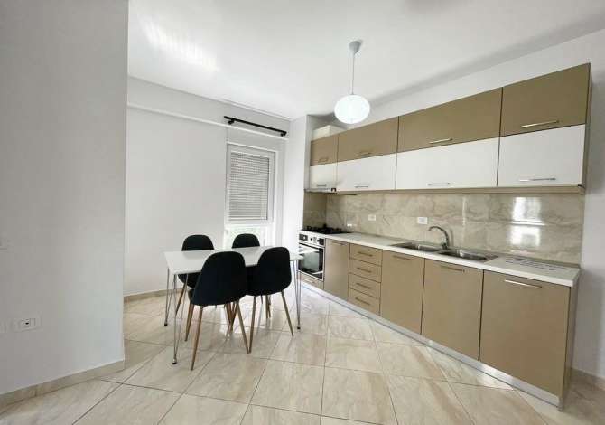 apartament 2+1+2 kompleksi magnet 21 dhjetori Apartament 2+1+2 tualete kompleksi magnet 21 dhjetori
500 euro