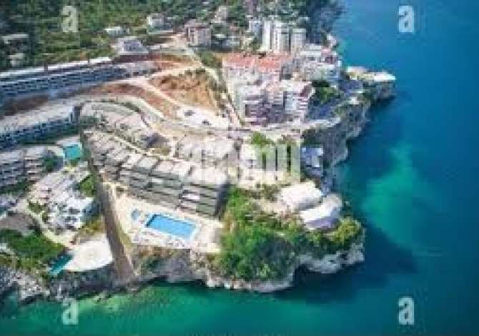 House for Sale in Vlore 2+1 Emty  The house is located in Vlore the "Uji i ftohte" area and is .
This H