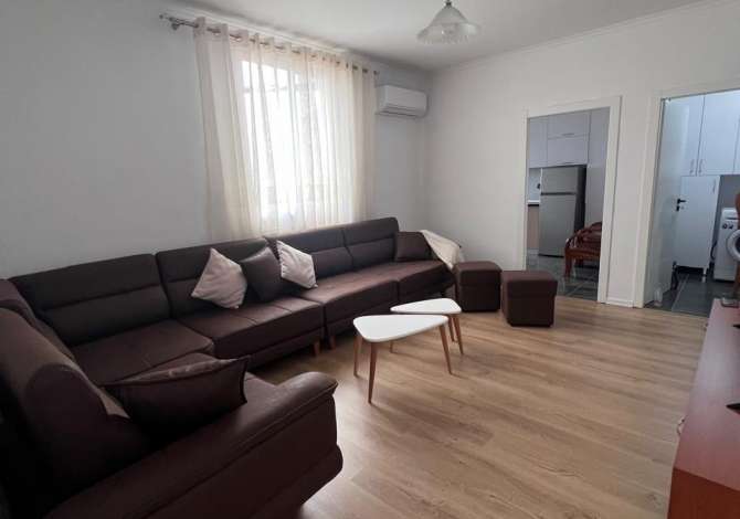 Jepet me qera apartament 1+1 tek Komisariati nr. 4/ 450 euro Jepet me qera apartament 1+1 tek komisariati nr. 4 

siperfaqja: 80 m2
kati: 