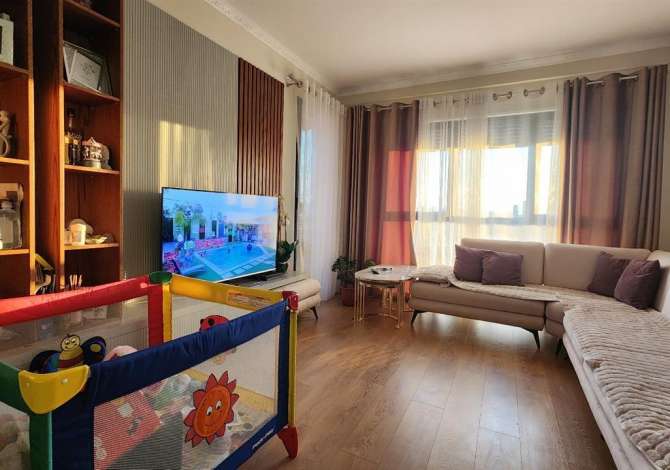 Jepet me qera apartament 1+1 Pediatria, Kompleksi ASL/ 470€ Jepet me qera apartament 1+1 pediatria, kompleksi asl

sipërfaqja: 68 m2 nett