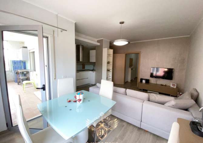  The house is located in Durres the "Shkembi Kavajes" area and is 5.77 