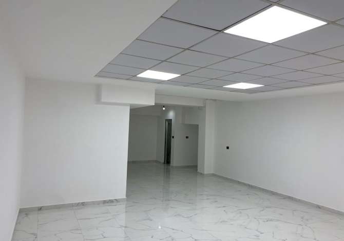  The house is located in Durres the "Central" area and is 1.19 km from 