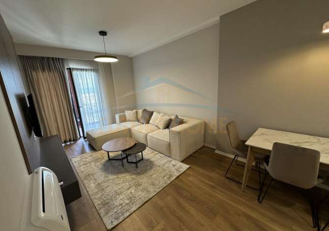  Qera, Apartament 1+1, Rruga e Kavajës, Tiranë.
Apartamenti ndodhet në Rezide