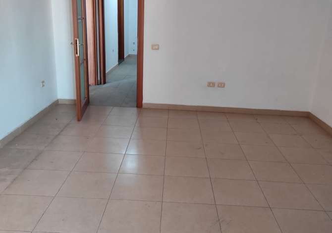 House for Rent in Tirana 1+1 Emty  The house is located in Tirana the "Fresku/Linze" area and is .
This 