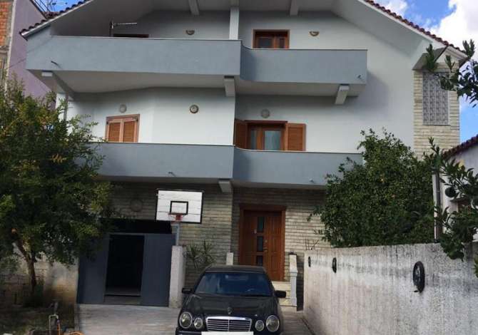  The house is located in Kruje the "Zone Periferike" area and is 15.01 