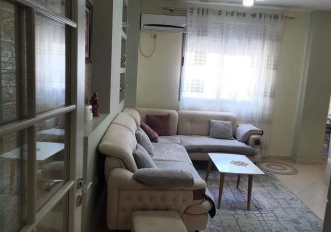 The house is located in Tirana the "Fresku/Linze" area and is 3.94 km 