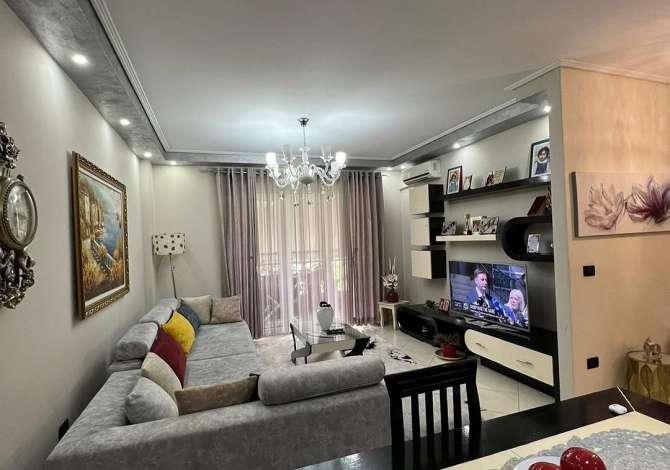 Apartament 2+1+2 per shitje Xhamllik , Rruga Xhanfize Keko Apartament 2+1+2 per shitje 1590€/m2 
114.5 m2 bruto
100.5 m2 neto
totalish