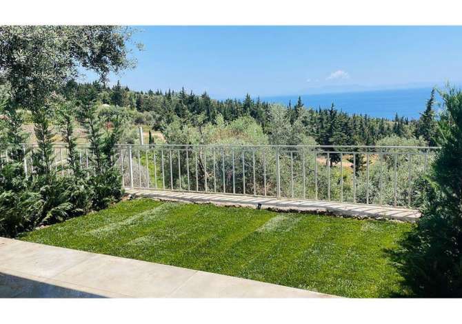  The house is located in Vlore the "Zone Periferike" area and is 0.17 k
