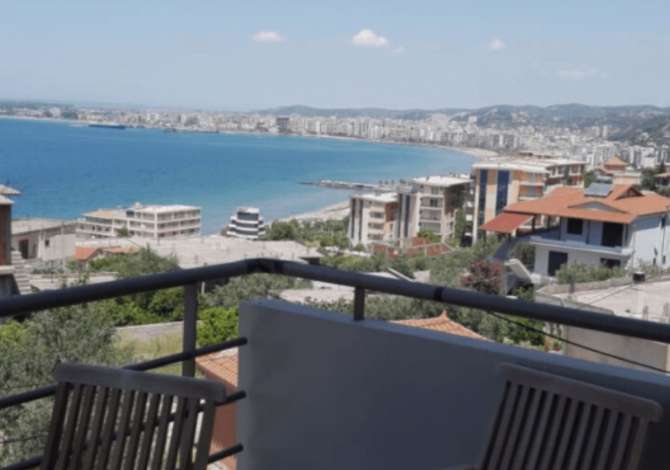  The house is located in Vlore the "Central" area and is 2.76 km from c