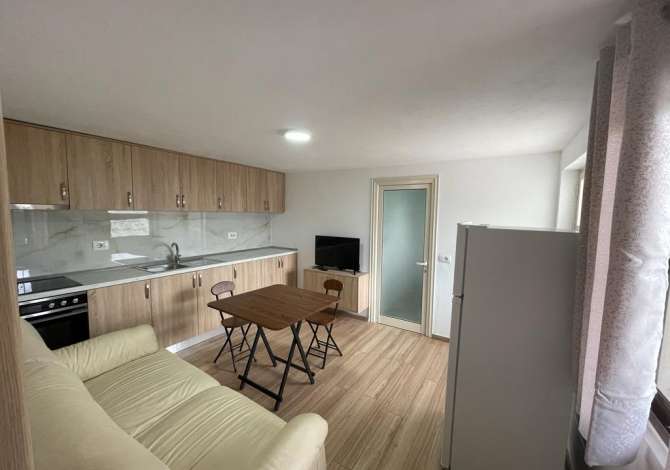 Apartamen 1+1 - Sauk, Tirane Jepet me qera super apartament 1+1 ne sauk. apartamenti jepet totalisht i mobilu