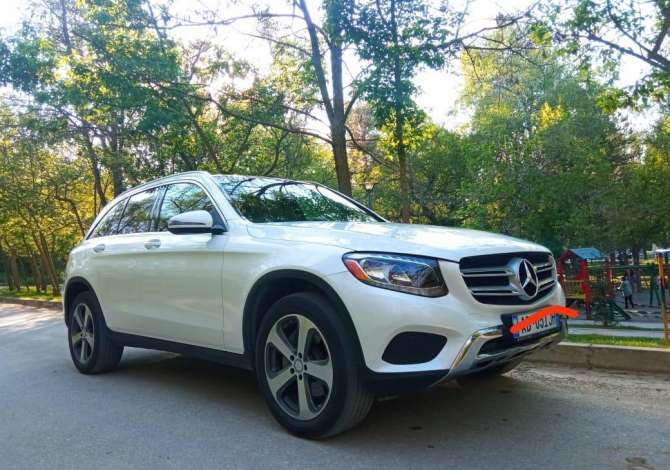 Car for sale Mercedes-Benz 2017 supplied with Gasoline Car for sale in Korce near the "Central" area .This Automatik Mercede