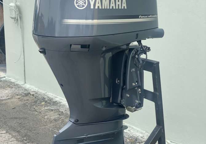 motor Yamaha 300 HP 4-Stroke With a 25' Shaft Outboard