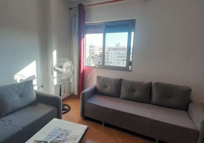 Apartament Me Qera 1+1 në Astir Tiranë Në astir, pranë market jata jepet me qera apartament 1+1, kati i 7 pallat 8 ka