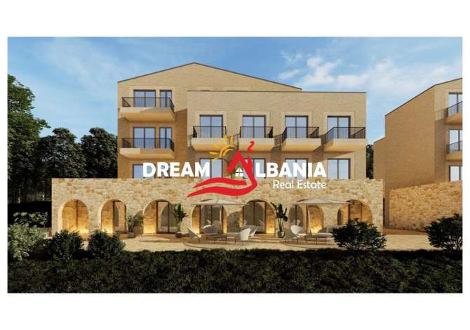  Ne Dhermi, afer hotel Sarajet e Pashait 1, shitet Apartament Garsoniere
Organiz