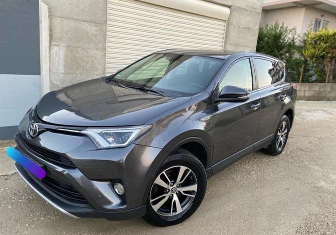Car for sale Toyota 2017 supplied with Diesel Car for sale in Durres near the "Plepa" area .This Manual Toyota Car 