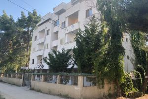  The house is located in Durres the "Plepa" area and is 5.74 km from ci