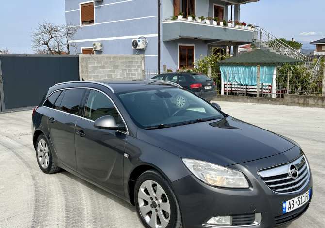Car for sale Opel 2010 supplied with Diesel Car for sale in Durres near the "Zone Periferike" area .This Manual O