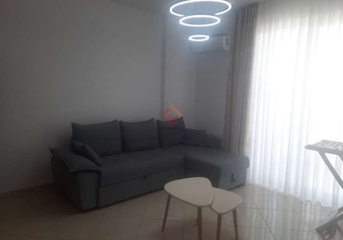 House for Rent in Vlore 1+1 Furnished  The house is located in Vlore the "Plazhi i vjeter" area and is (<s