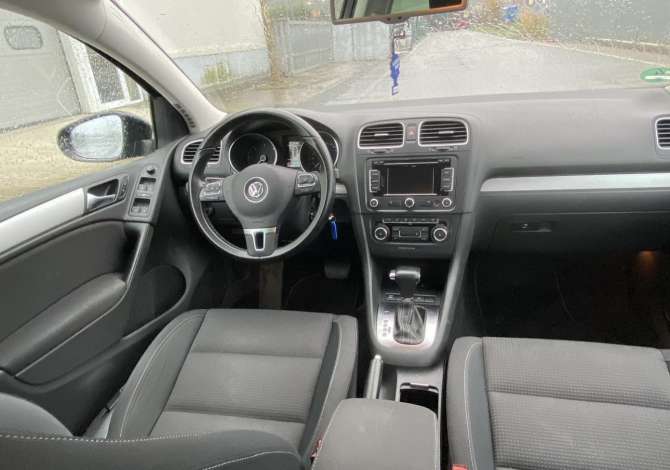 Car for sale Volkswagen 2011 supplied with Diesel Car for sale in Tirana near the "21 Dhjetori/Rruga e Kavajes" area .T