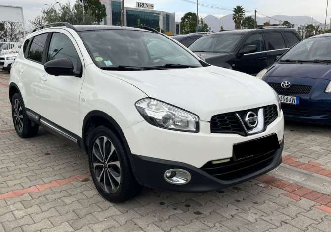 Car Rental Nissan 2013 supplied with Diesel Car Rental in Tirana near the "Zone Periferike" area .This Manual Nis