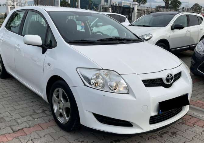 Car Rental Toyota 2016 supplied with Diesel Car Rental in Tirana near the "Zone Periferike" area .This Manual Toy