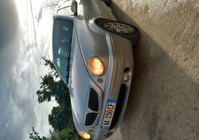 Car for sale Lancia 2001 supplied with Diesel Car for sale in Fier near the "Zone Periferike" area .This Manual Lan