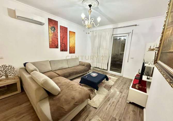  The house is located in Tirana the "Fresku/Linze" area and is 2.10 km 