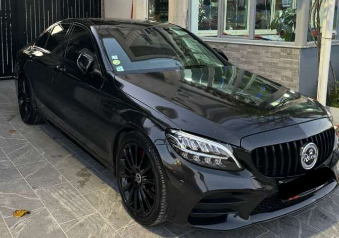 Car for sale Mercedes-Benz 2018 supplied with Diesel Car for sale in Durres near the "Central" area .This Automatik Merced