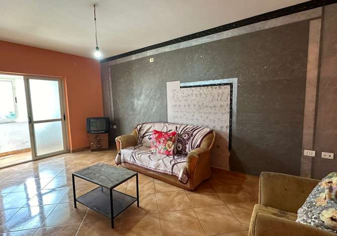 Qera, Apartament 1+1, Myslym Keta, Tiranë - 200€ | 60 m² Të dhëna mbi apartamentin:

•ambjent ndenjie+ambjent gatimi

•1 dhomë