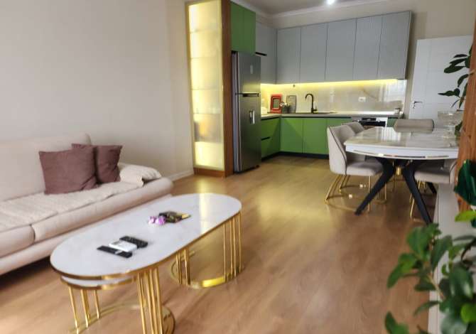 Qera, Apartament 1+1, Oxhaku, Tiranë - 500€ | 77 m² Të dhëna mbi apartamentin :

● ambient ndenjie + ambient gatimi

● dho