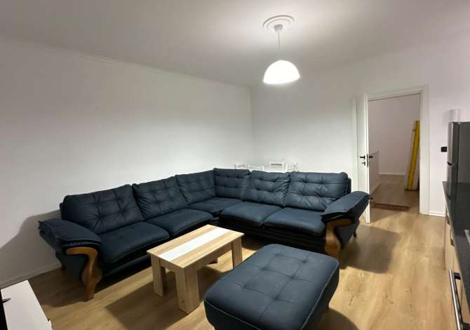 Qera, Apartament 2+1 Rruga e Dibrës, Tiranë - 500€ | 100 m² Të dhëna mbi apartamentin :

● ambient ndenjie + ambient gatimi

● 2 d