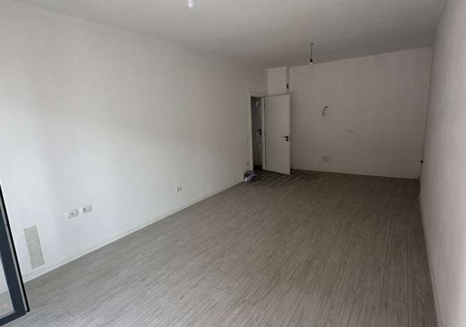  The house is located in Tirana the "Kamez/Paskuqan" area and is 7.50 k