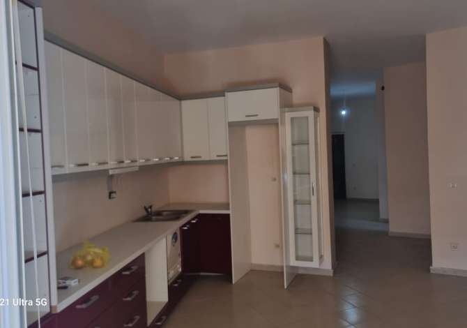 House for Sale in Sarande 2+1 Furnished  The house is located in Sarande the "Central" area and is .
This Hous