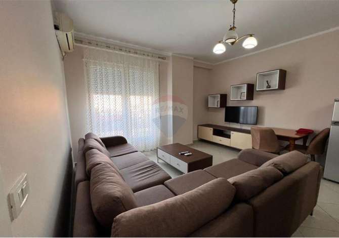 House for Rent in Tirana 1+1 Furnished  The house is located in Tirana the "Komuna e parisit/Stadiumi Dinamo" 