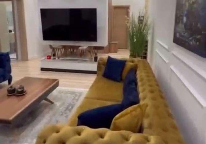  Apartament luksoz 3+1+2banjo+3ballkone në Qendër të Tiranës – te 15-katës