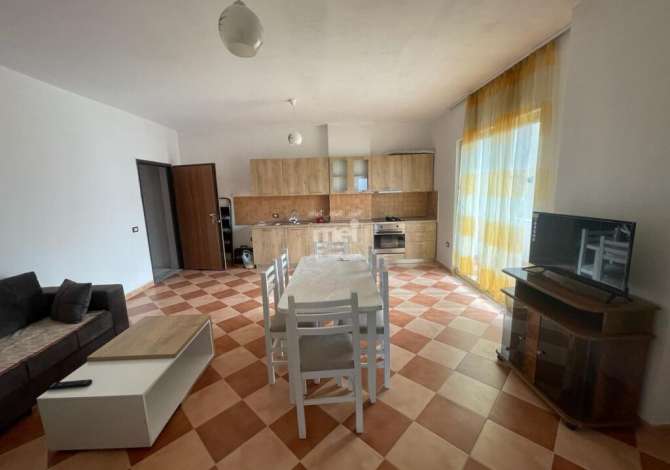  The house is located in Durres the "Plepa" area and is 3.23 km from ci