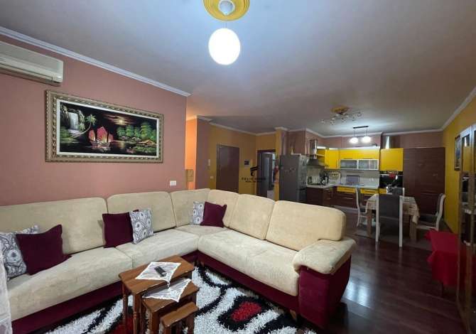  La casa si trova a Tirana nella zona "Don Bosko" che si trova 1.52 km 