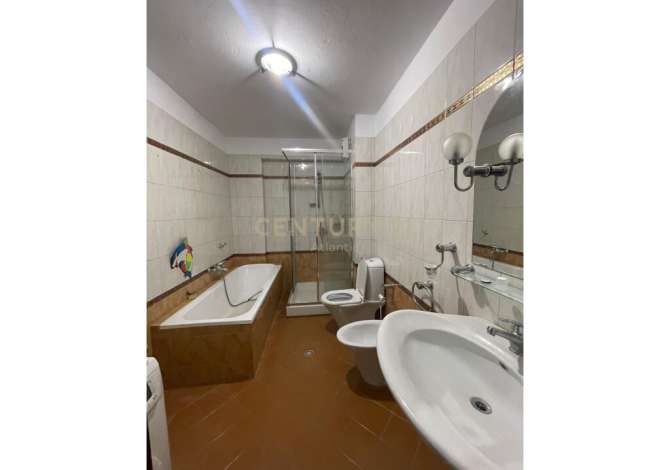House for Sale in Durres 3+1 Emty  The house is located in Durres the "Central" area and is .
This House