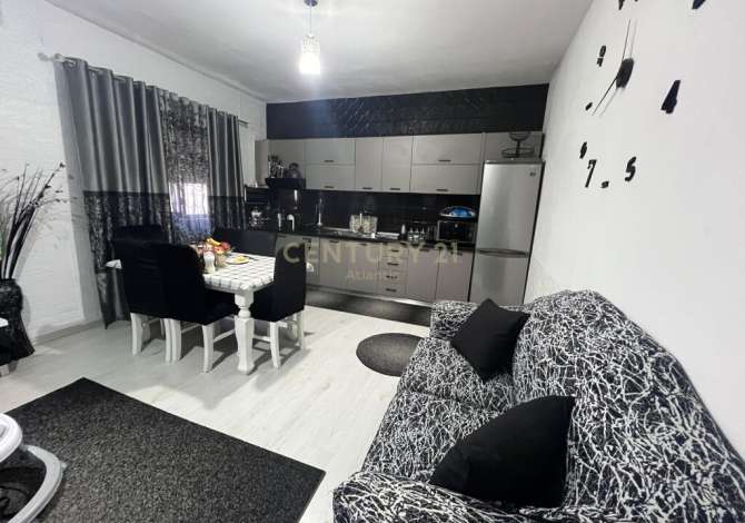  The house is located in Durres the "Plepa" area and is 7.93 km from ci