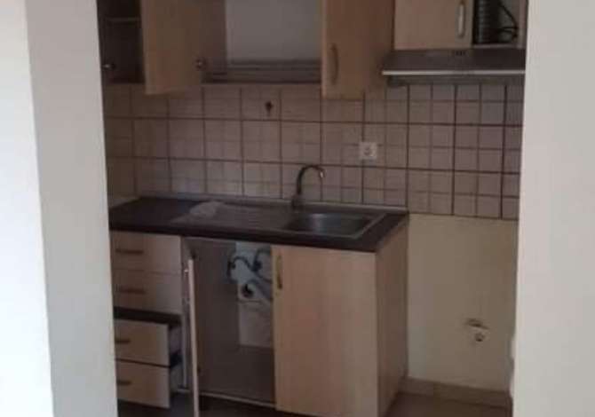 House for Rent in Tirana 1+1 In Part  The house is located in Tirana the "Don Bosko" area and is .
This Hou