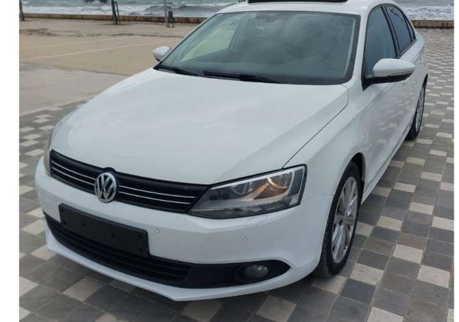 Car Rental Volkswagen 2015 supplied with Diesel Car Rental in Durres near the "Central" area .This Automatik Volkswag