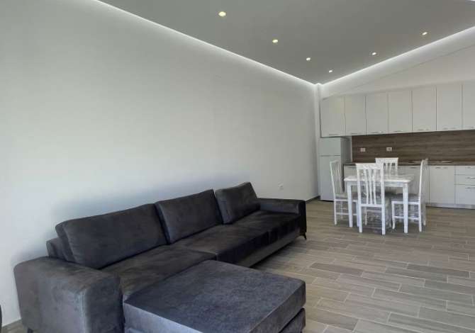  The house is located in Tirana the "Fresku/Linze" area and is 3.57 km 