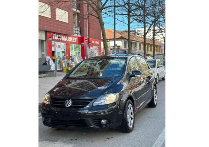 Car Rental Volkswagen 2011 supplied with Diesel Car Rental in Tirana near the "Zone Periferike" area .This Automatik 
