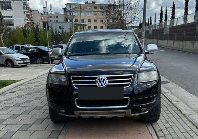 Car Rental Volkswagen 2008 supplied with Diesel Car Rental in Tirana near the "Zone Periferike" area .This Automatik 