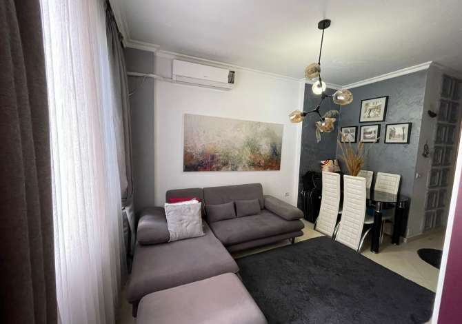  Jepet apartament 2+1 per qira tek Komuna e Parisit-Eleonora.
Organizohet nga ko
