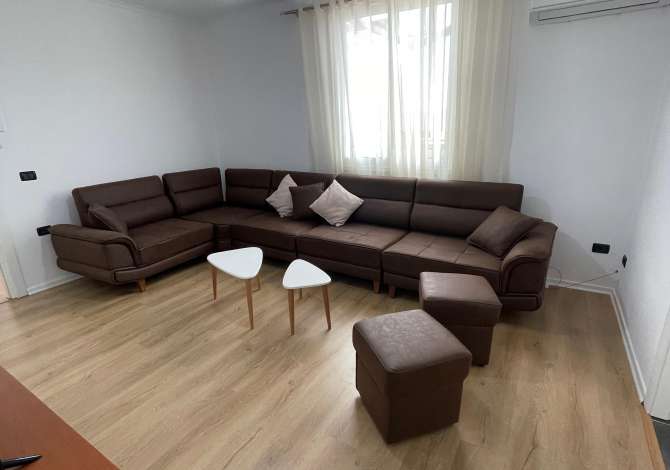 Apartament me qera 1+1+ambient gatimi i vecuar 420€ Rr Dibrës Tiran 🚨jepet me  qera  super apartament 1+1+ambient gatimi i vecuar 
📍rruga e d