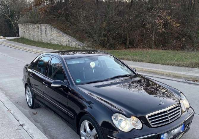 Noleggio Auto Albania Mercedes-Benz 2006 funziona con Diesel Noleggio Auto Albania a Tirana vicino a "Sauk" .Questa Automatik Merc
