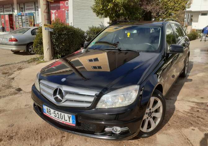 Car for sale Mercedes-Benz 2010 supplied with Diesel Car for sale in Pogradec near the "Zone Periferike" area .This Manual